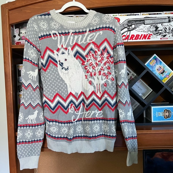 HBO Game of Thrones “winter is here” Christmas sweater - Picture 1 of 4